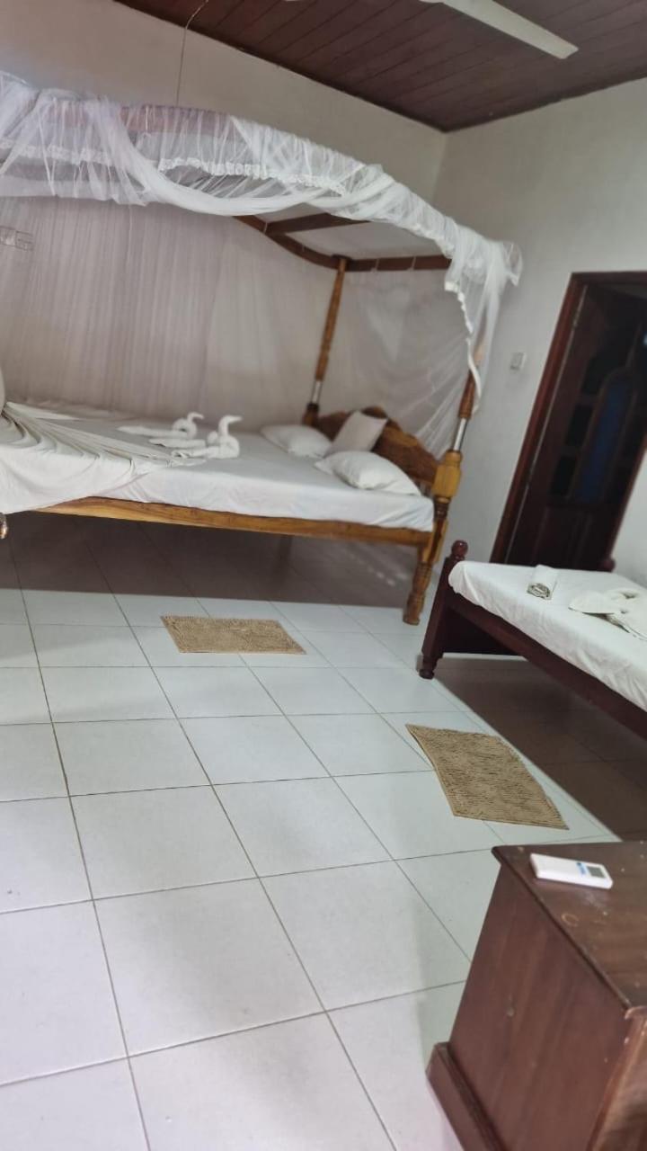 Damith Guest House Унаватуна Екстер'єр фото