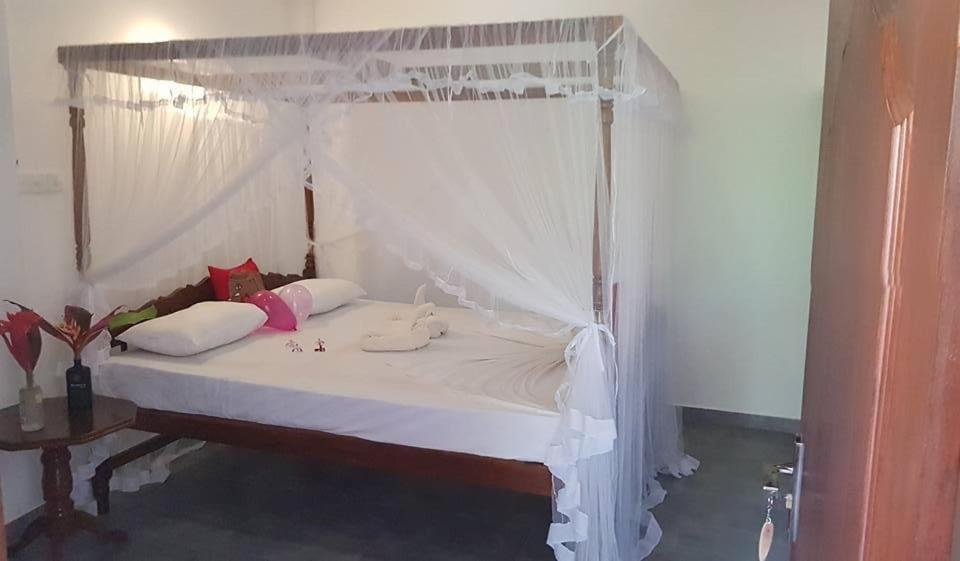 Damith Guest House Унаватуна Екстер'єр фото